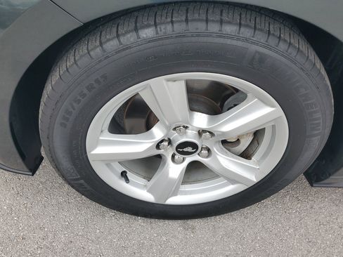 Used 2015 Ford Mustang Coupe image 10