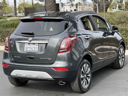 Used 2018 Buick Encore Essence image 12