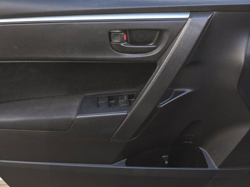 Used 2016 Toyota Corolla L image 13