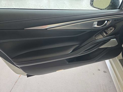 Used 2022 INFINITI Q60 3.0t Luxe w/ Essential Package image 10