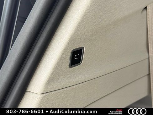 Used 2020 Chrysler Pacifica Touring-L Plus w/ Advanced Safetytec Group FWD image 16