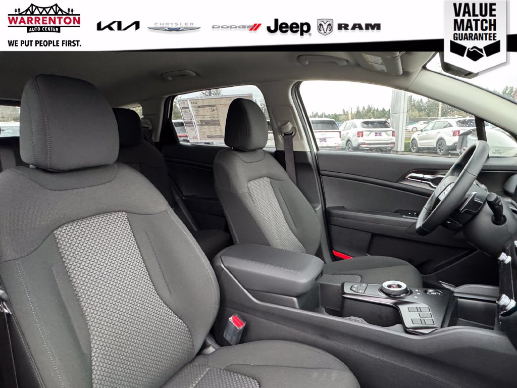 Used 2026 Kia Sportage LX FWD image 30