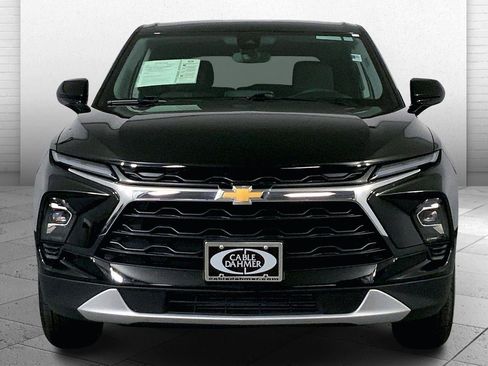 Used 2025 Chevrolet Blazer LT image 2
