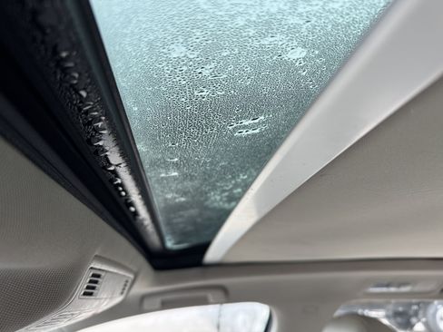 Used 2016 Volkswagen Golf Limited Edition image 32