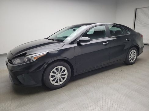 Used 2023 Kia Forte LX FWD image 2