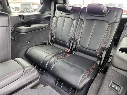 Used 2023 Jeep Grand Cherokee L Summit AWD/4WD image 12