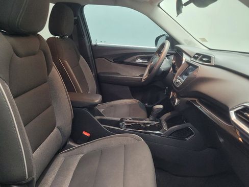 Used 2022 Chevrolet TrailBlazer LT FWD image 21