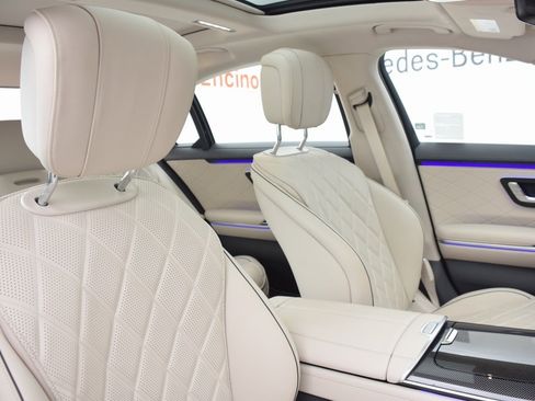 Certified 2025 Mercedes-Benz S 580 4MATIC Sedan image 19