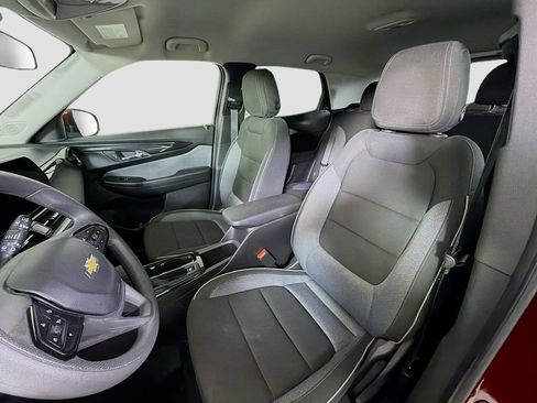 Used 2025 Chevrolet TrailBlazer LT AWD/4WD image 14