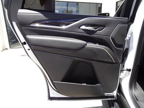 Used 2021 Cadillac Escalade Sport w/ Driver Assist Tech Package AWD/4WD image 18