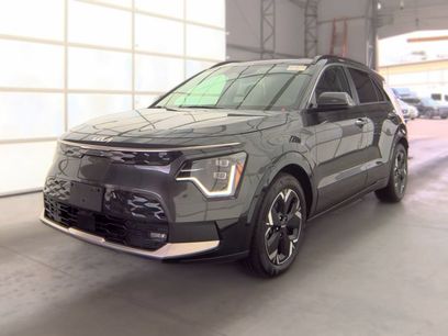 Used 2023 Kia Niro Wave w/ Wave Preserve Package