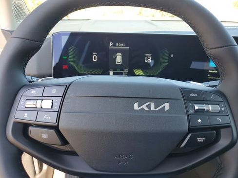 New 2026 Kia Sportage S image 16