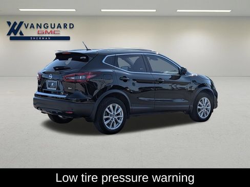 Used 2022 Nissan Rogue Sport SV FWD image 7