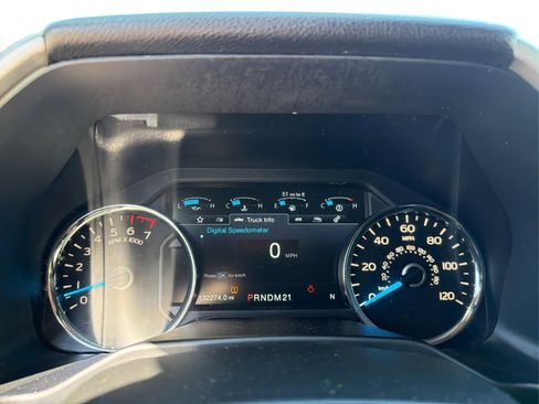 Used 2015 Ford F150 Lariat w/ Equipment Group 501A Mid image 16