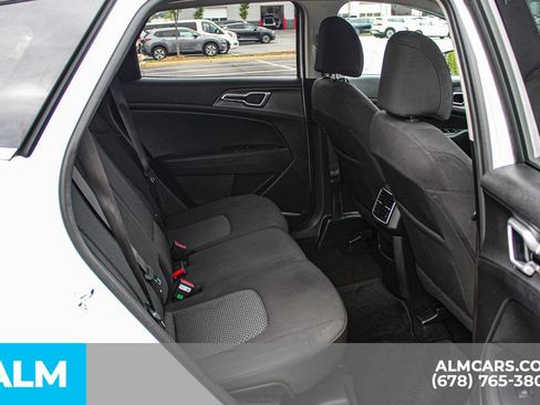Used 2025 Kia Sportage LX FWD image 19