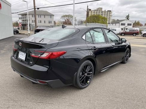 New 2026 Toyota Camry SE FWD image 3