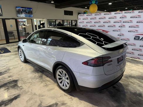 Used 2017 Tesla Model X 100D AWD/4WD image 11