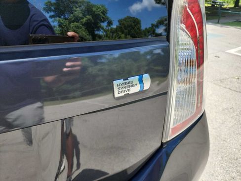 Used 2013 Toyota Prius Two FWD image 6
