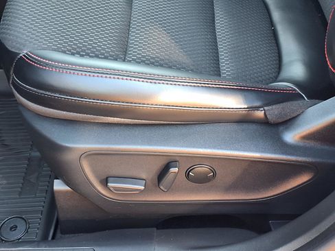 Used 2024 Ford Escape ST-Line w/ Tech Pack #1 AWD/4WD image 4