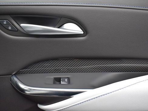 Certified 2025 Cadillac XT4 Sport image 35