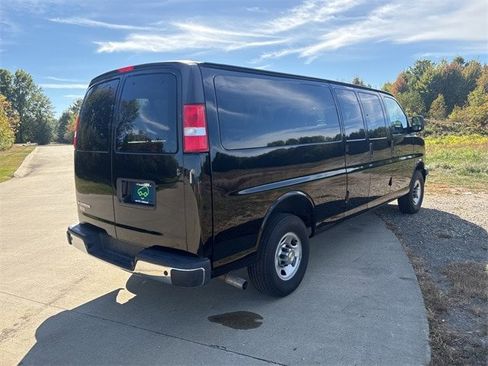 Used 2024 Chevrolet Express 3500 LT w/ LT Preferred Equipment Group image 5