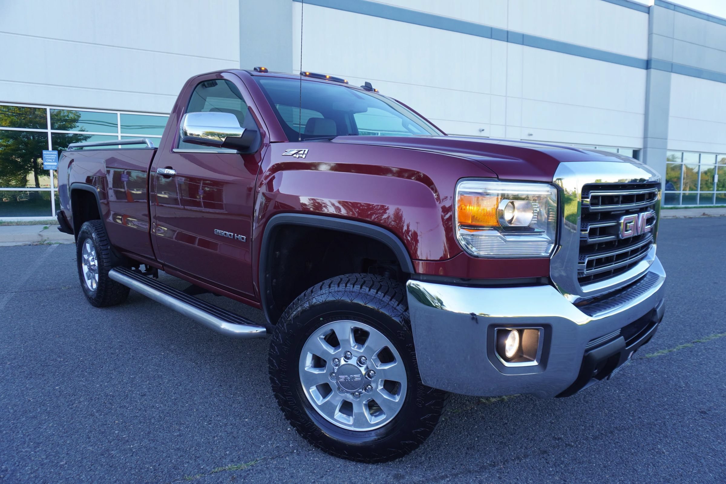 Used 2015 GMC Sierra 2500 SLE w/ SLE Preferred Package AWD/4WD image 1