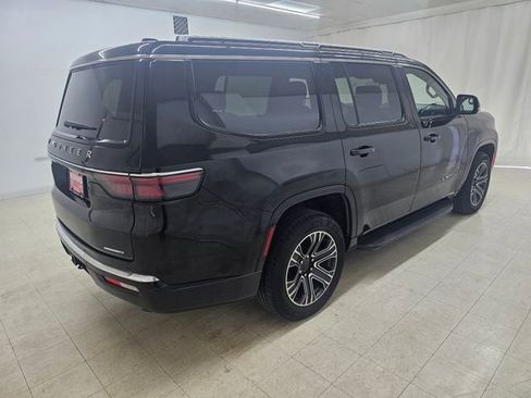 Used 2024 Jeep Wagoneer Series II AWD/4WD image 16