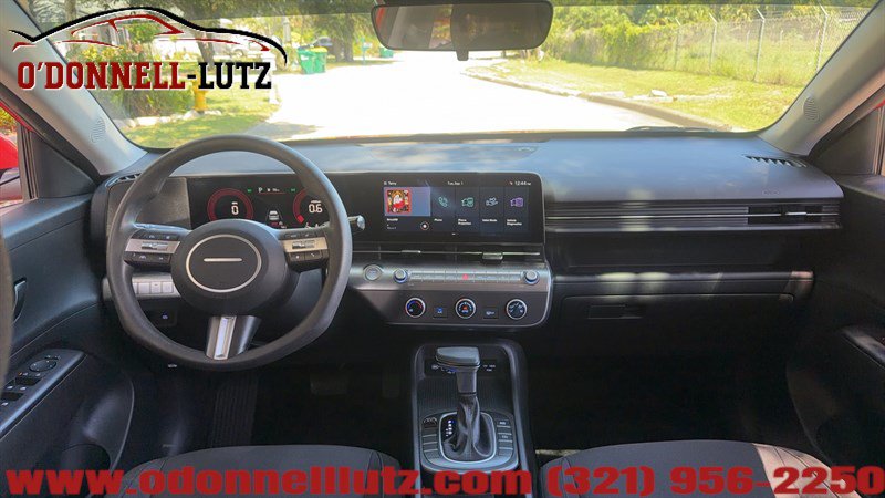 Used 2025 Hyundai Kona SE FWD image 17