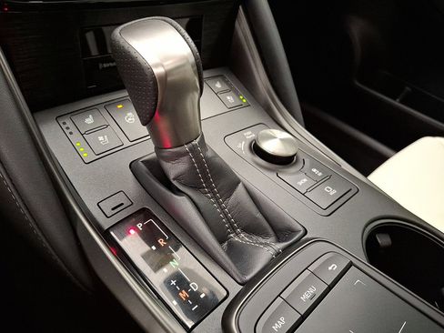 Used 2025 Lexus IS 350 F Sport AWD/4WD image 12