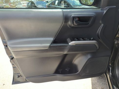 Certified 2023 Toyota Tacoma SR5 image 10