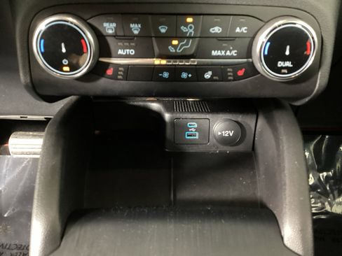 Used 2023 Ford Escape ST-Line image 27