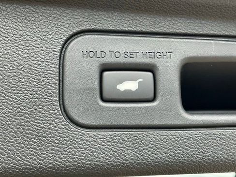 New 2026 Honda Odyssey Touring image 7