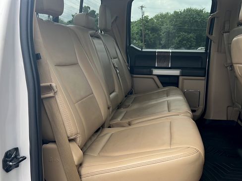 Used 2018 Ford F250 Lariat w/ Lariat Ultimate Package AWD/4WD image 12
