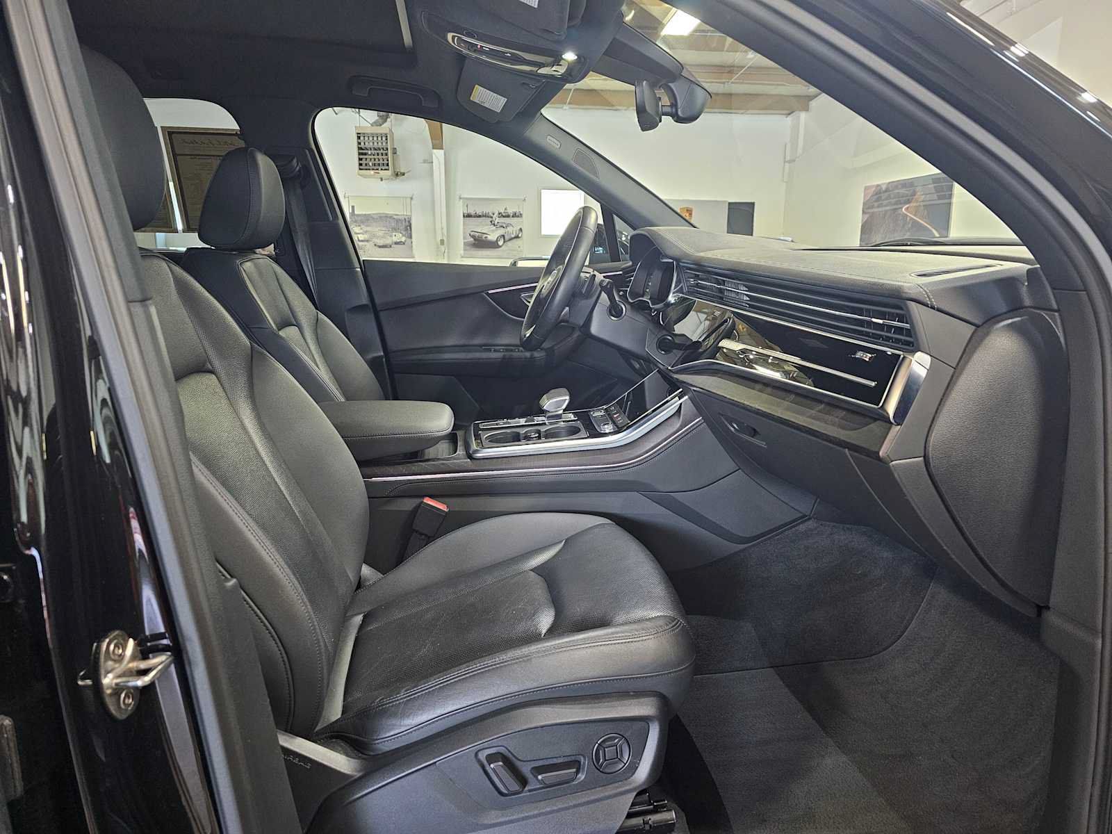 Used 2023 Audi Q7 2.0T Premium Plus w/ Premium Plus Package AWD/4WD image 10