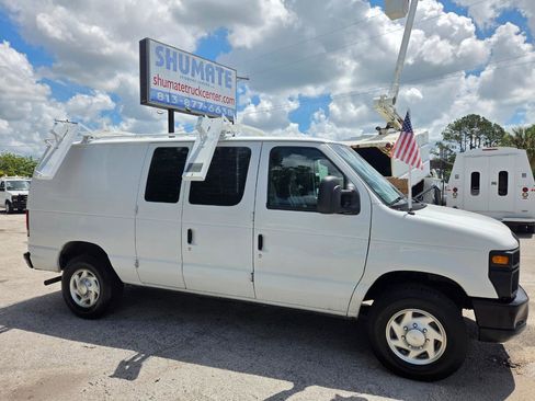 Used 2011 Ford E-250 and Econoline 250 RWD image 2