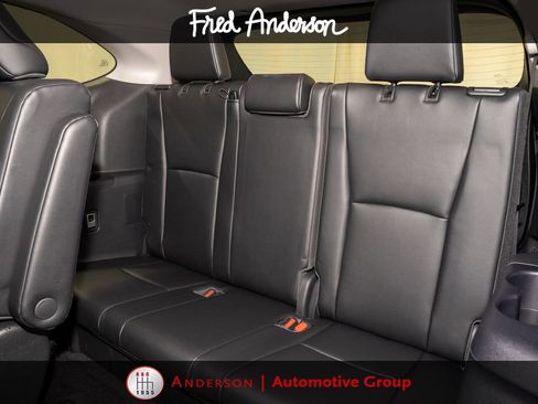 Used 2023 Toyota Highlander XLE FWD image 12
