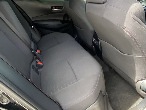 Certified 2025 Toyota Corolla SE w/ SE Package image 12