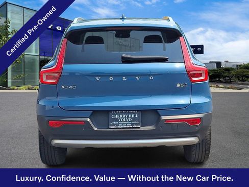 Certified 2024 Volvo XC40 B5 Core AWD/4WD image 6