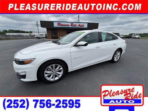 Used 2022 Chevrolet Malibu LT FWD image 1