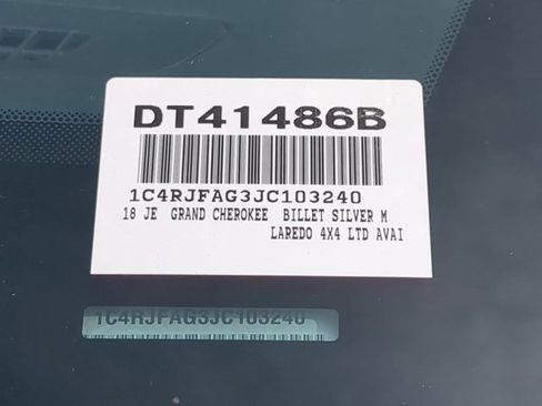 Used 2018 Jeep Grand Cherokee Laredo image 29