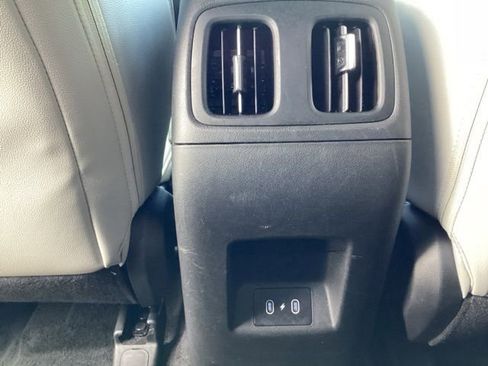 Used 2025 Hyundai Santa Cruz SEL FWD image 31