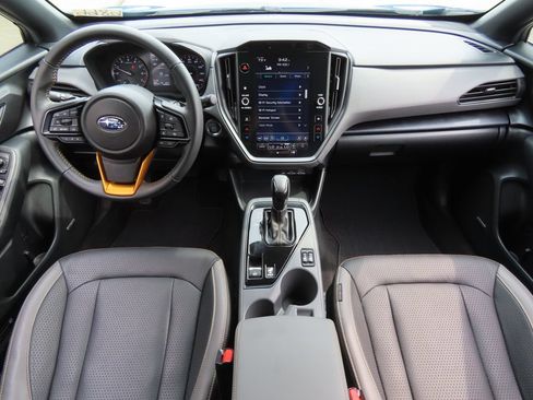 Used 2025 Subaru Crosstrek 2.5i Wilderness AWD/4WD image 38