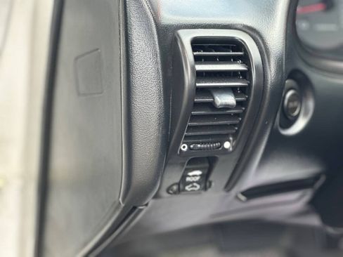 Used 1996 Acura Integra LS FWD image 13