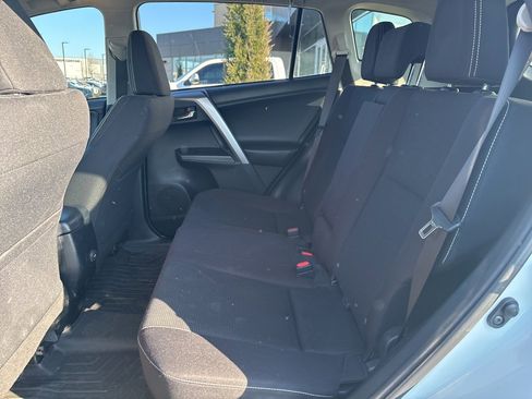 Used 2018 Toyota RAV4 XLE image 12