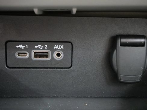 Used 2025 Nissan Altima 2.5 SV FWD image 20