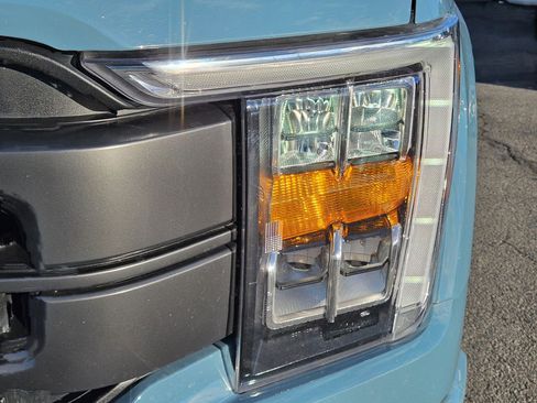Used 2023 Ford F150 Lariat w/ Max Trailer Tow Package AWD/4WD image 12