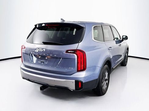 Certified 2023 Kia Telluride LX image 5