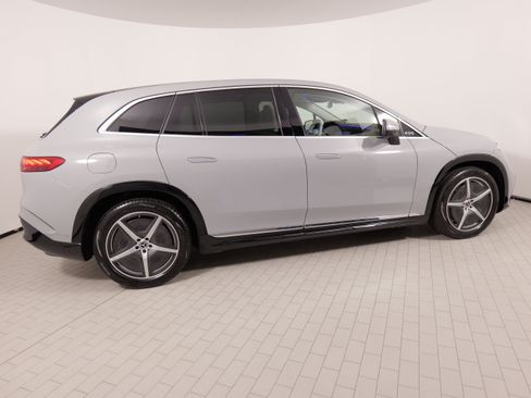 Used 2023 Mercedes-Benz EQS 580 4MATIC SUV image 11