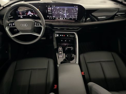 New 2025 Audi Q5 Premium Plus image 17