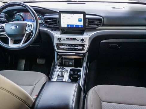 Certified 2022 Ford Explorer XLT image 15